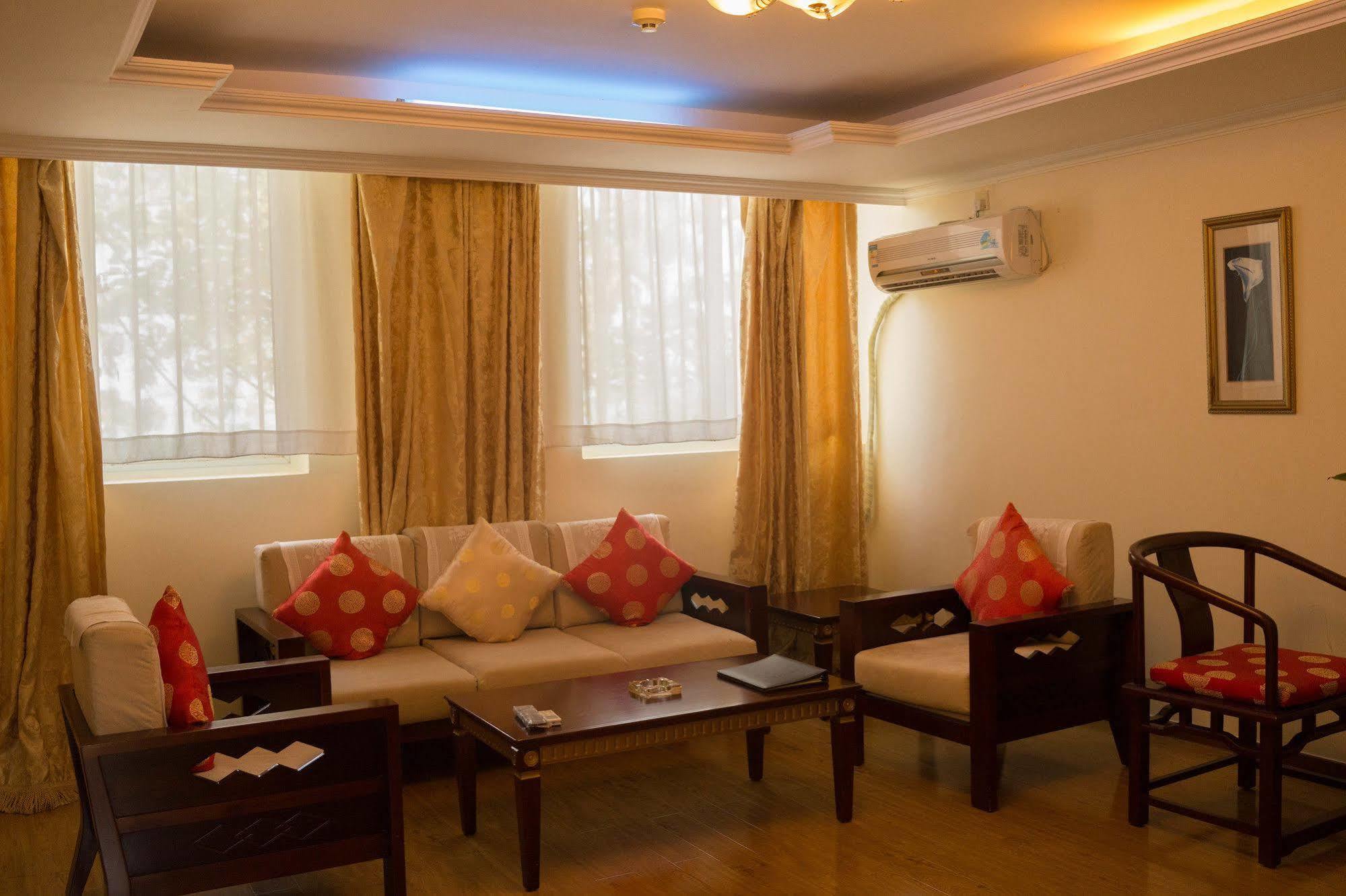 Bintumani Hotel Freetown Dış mekan fotoğraf